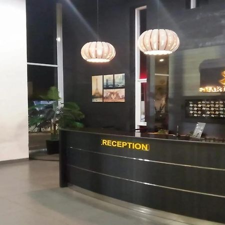 Apartamento Smart Dream Aeropolis Ar2 Tangerang Exterior foto